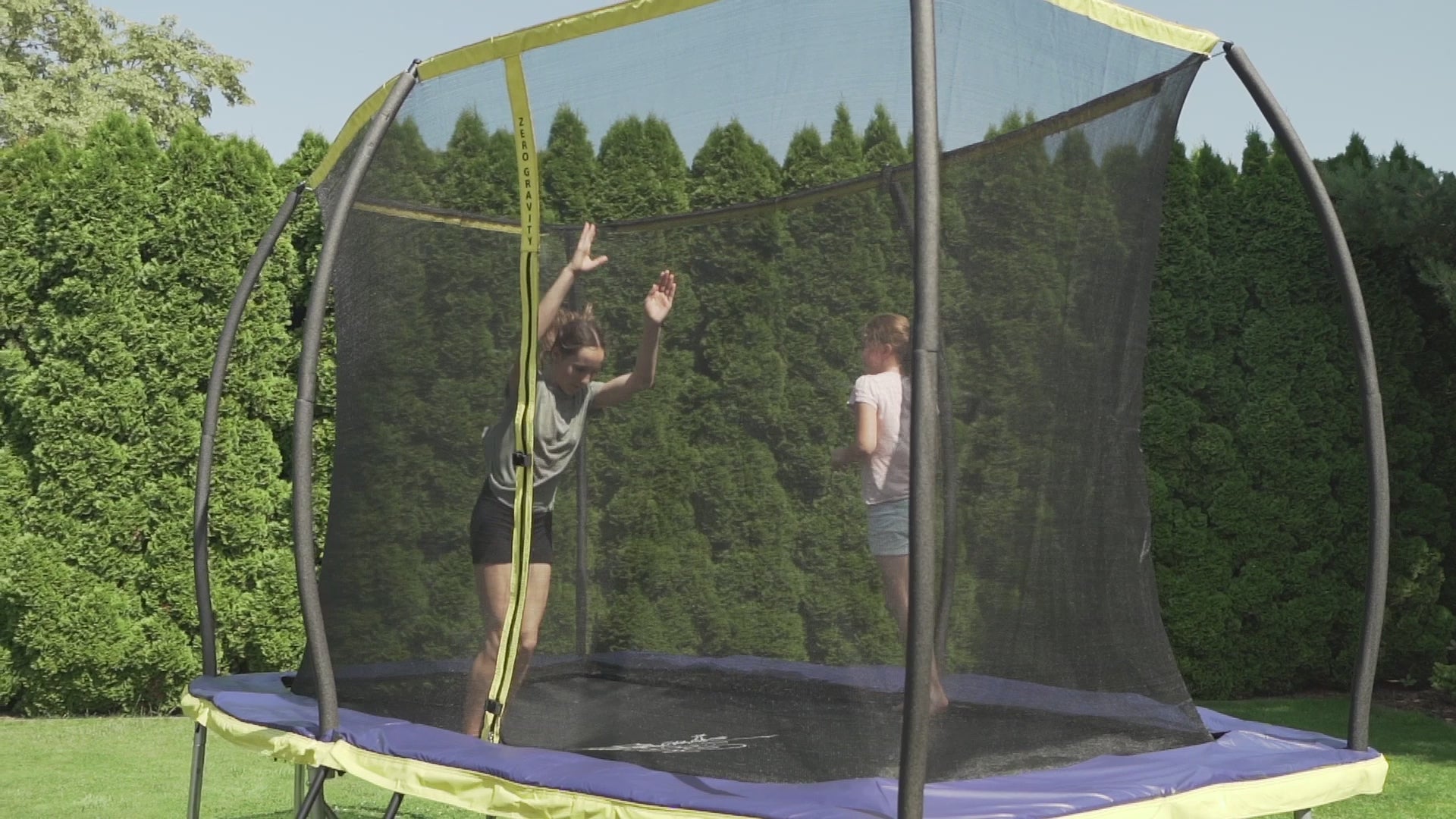 Zero Gravity Trampolin 366x244cm inkl. Leiter & Bodenanker - Nutzer bis 130kg